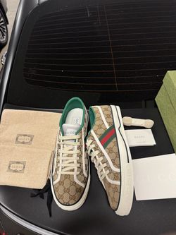 AUTHENTIC Gucci Men Sneakers