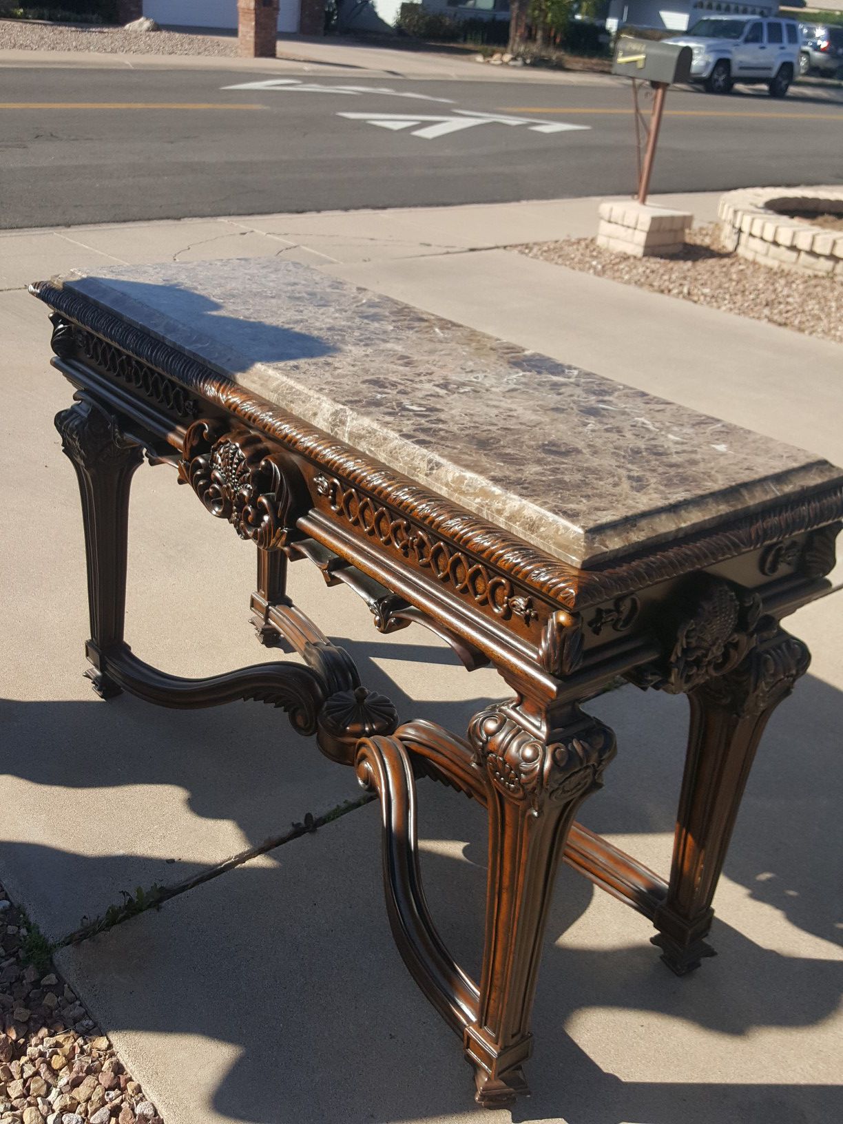 Pending pick up-Entry table Sofa table