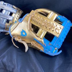 softball/baseball Gloves 