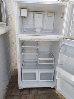 For Sale Refrigerator Maytag