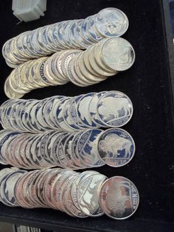 100 1ozt  Silver generic rounds for 1$ over spot!! Beautiful