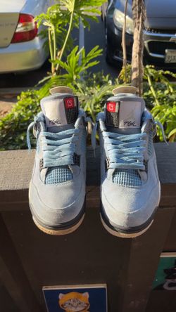 Air Jordan 4 Retro University Blue/Size 11M