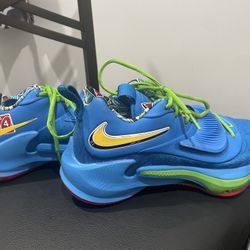 Nike Zoom Freak 3 NRG UNO Blue Green Athletic Shoes Sneakers Men’s 9.5
