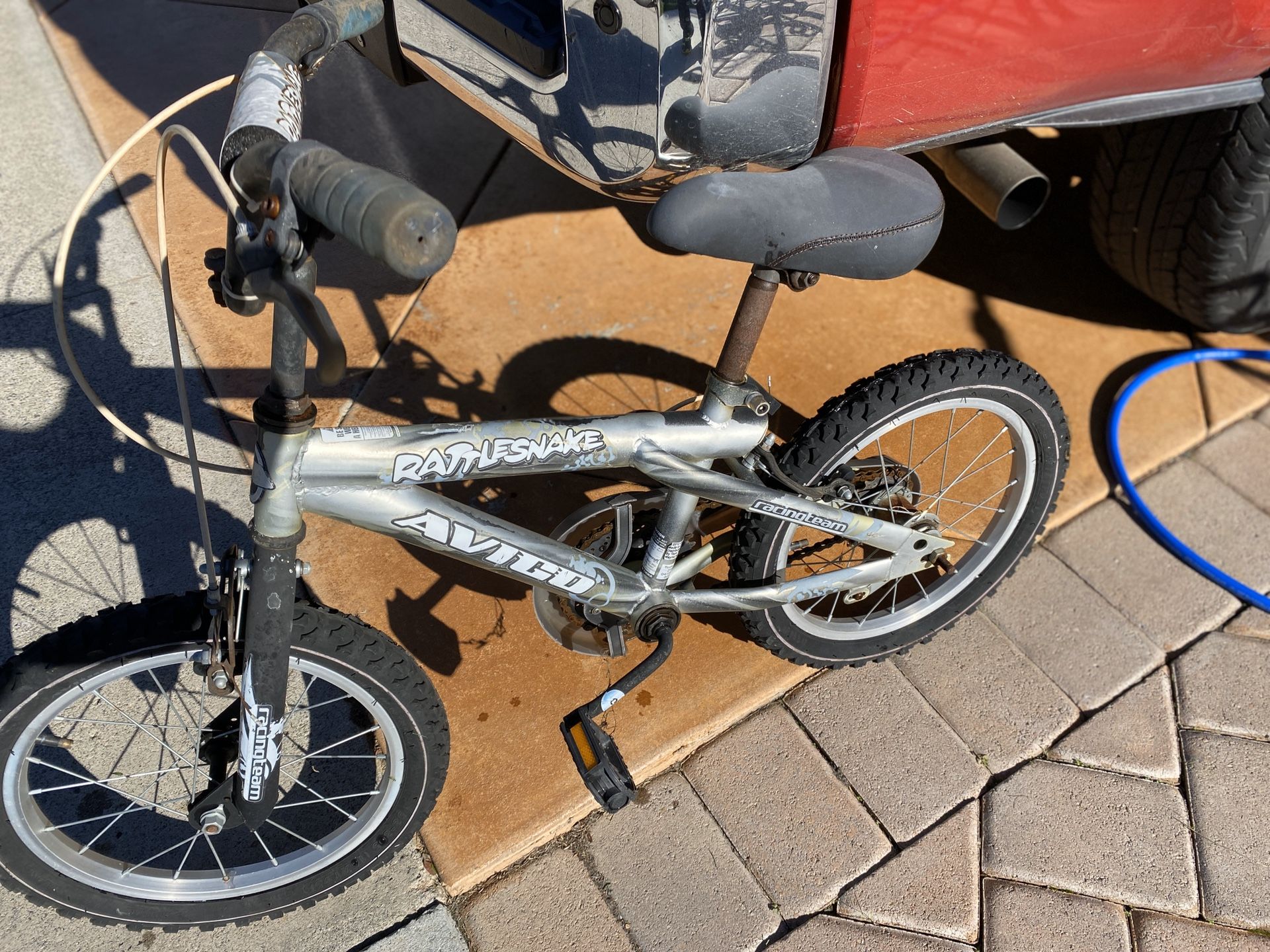 Kids bike 12” Rattlesnake Avigo. FREE