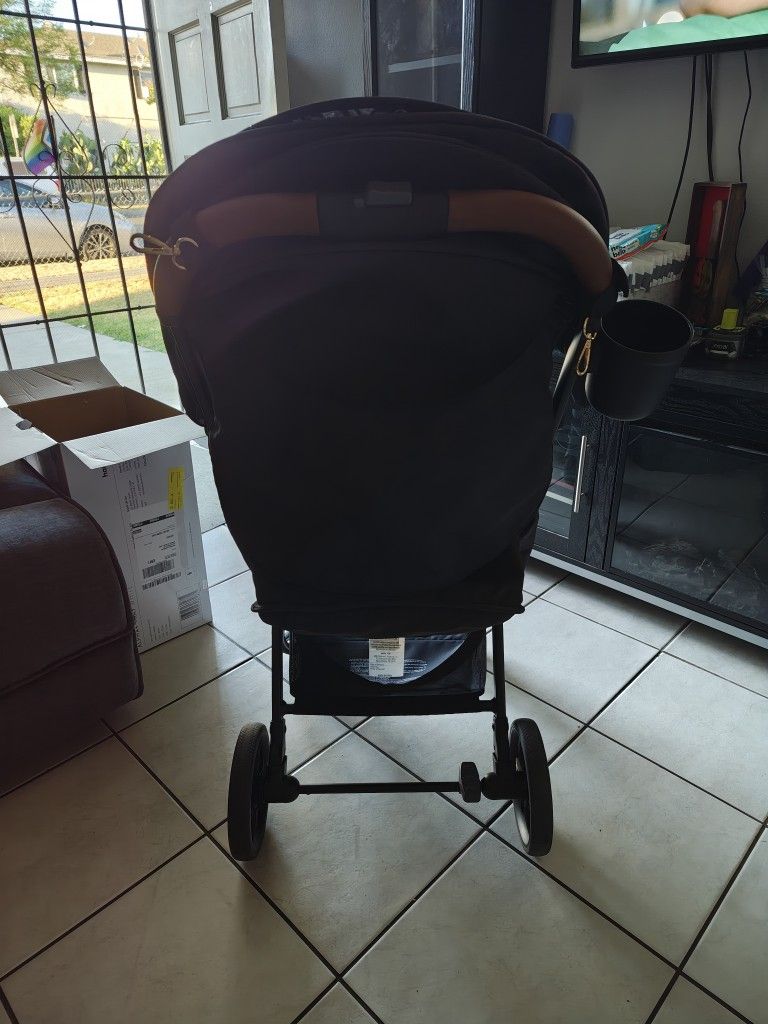Joie Nutmeg Stroller
