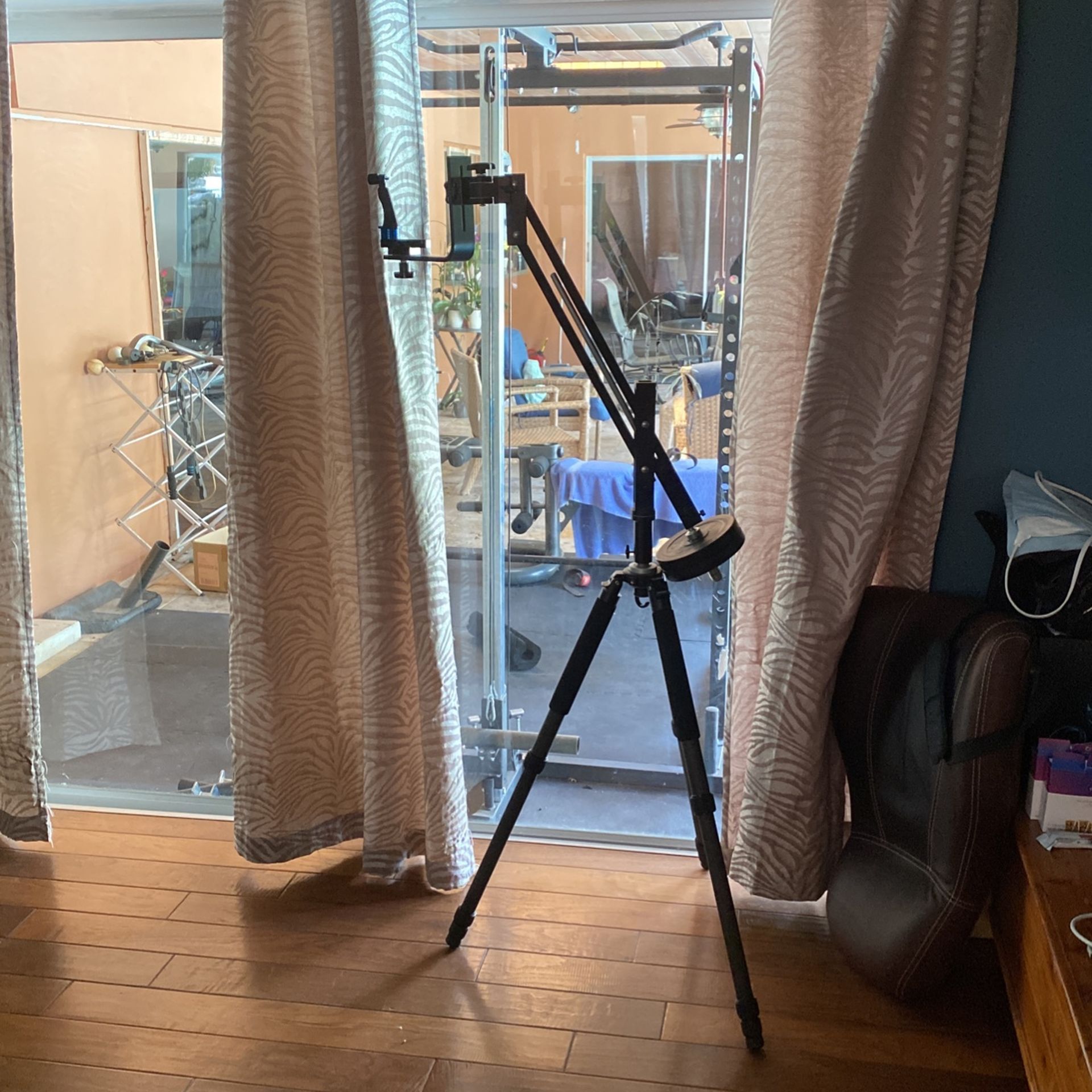 Farpoint Universal Binocular Mount