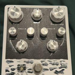 Earthquakes devices interstellar orbiter guitar pedal