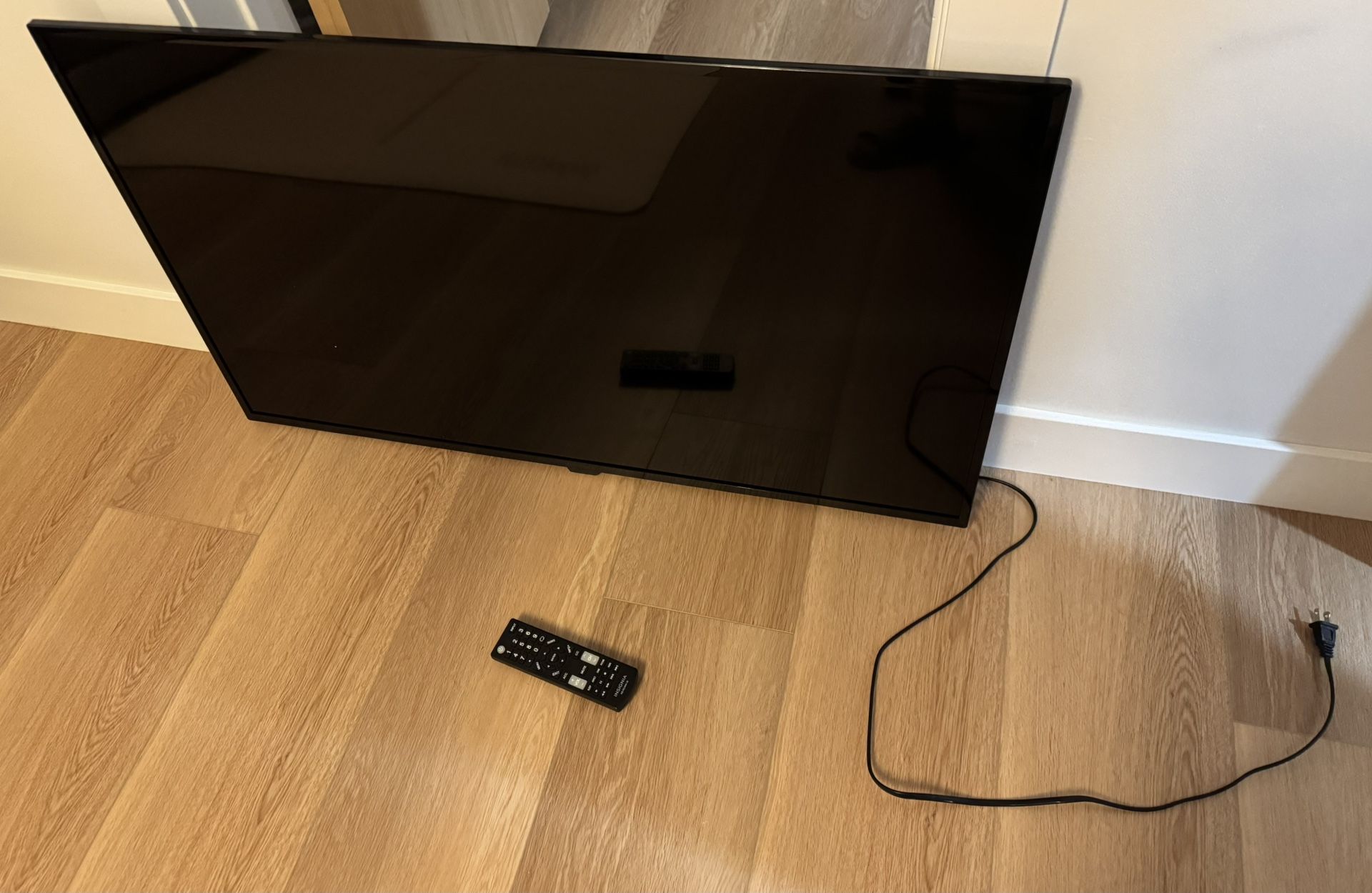 TV For Sale $100