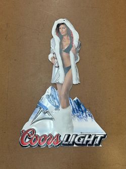 2005 COORS LIGHT Tin Tacker “SNOW BUNNY” Tin/Metal PROMOTIONAL/ADVERTISEMENT Beer🍺 Sign 👀 (please read description)