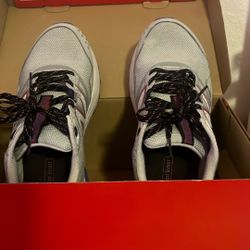 New Balance Women 7.5