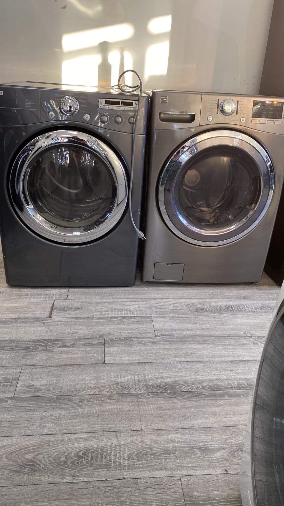 Kenmore Washer And LG Gas Dryer Set For $745