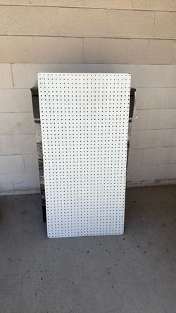 Peg board