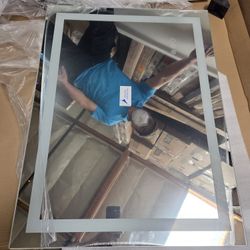 Led Mirror 24x32