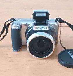 Olympus SP-800UZ Digital Bridge Camera