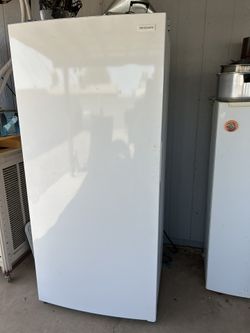 Frigidaire Stand Up Freezer 