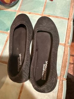 Sketchers shoes size 8 women’s comfy