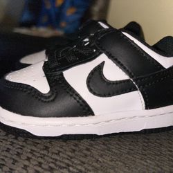 Nike Panda Dunks – Worn Once, Like New (No Box)