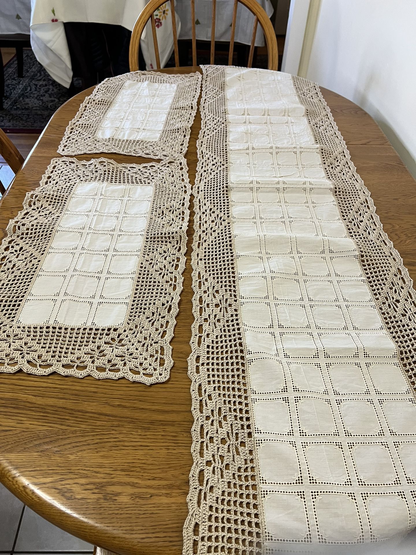Tablecloth Runners