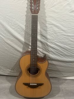 Bajo quinto H. Jimenez