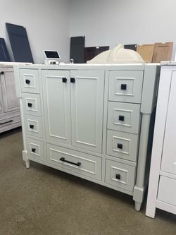 Bathroom vanity cabinet 42” solid mango Quartz top with sink and backsplash