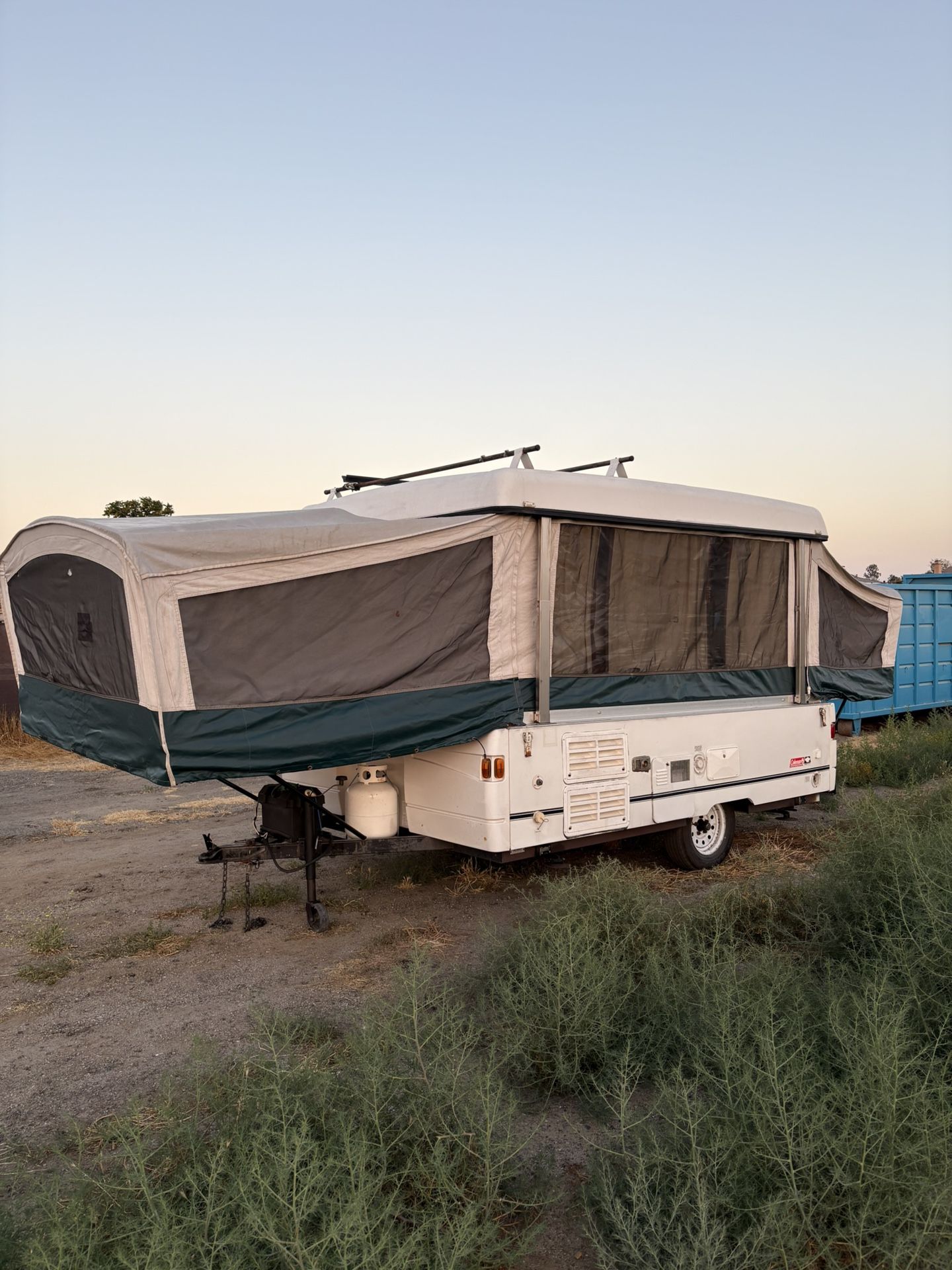 2002 Santa Fee Camper In Great Condition Clean Title