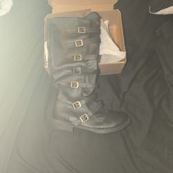 Men's Size 9 Renaissance Boots Black
