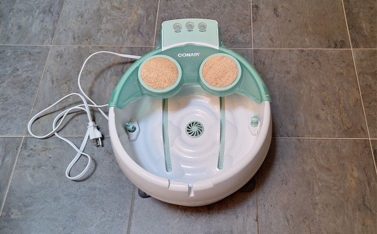 Conair Foot Spa - Vibration, Bubbles, Jets