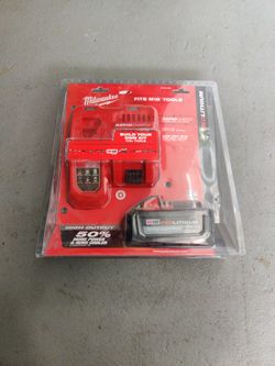 M18 18-Volt Lithium-Ion HIGH OUTPUT Starter Kit with XC 8.0Ah Battery and Rapid Charger