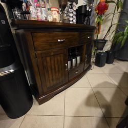 Wood Mahogany Bar / Coffee Bar 