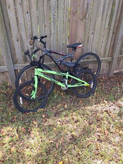 Selling bikes 2 for 100$