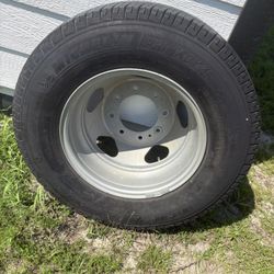 235/80 R17 MICHELIN TIRE