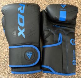 RDX Boxing Gloves 6OZ