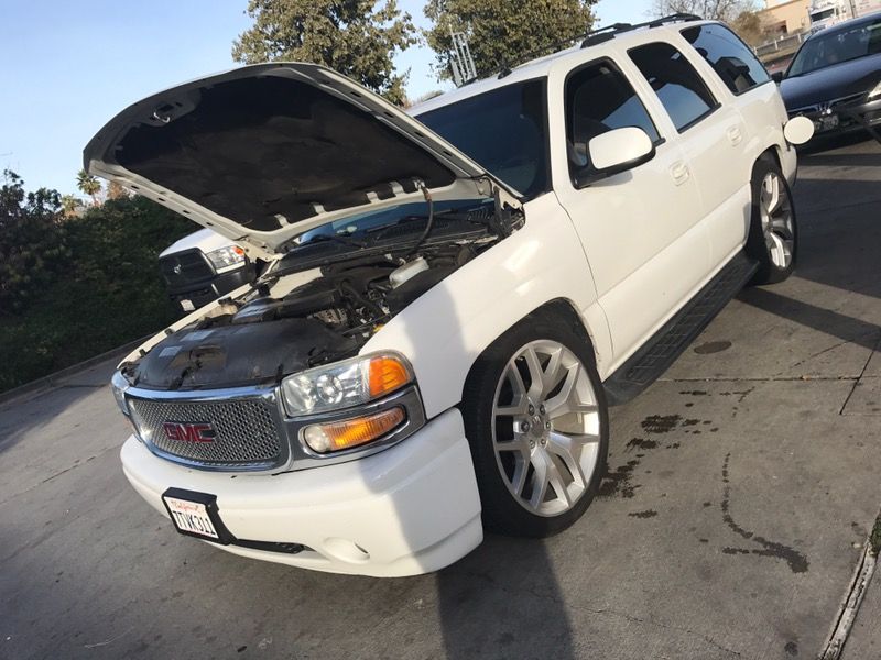 2003 GMC Yukon Custom Taking best offer cash !!