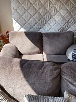 Couch set