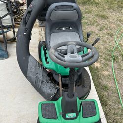 Riding lawnmower Weedeater One