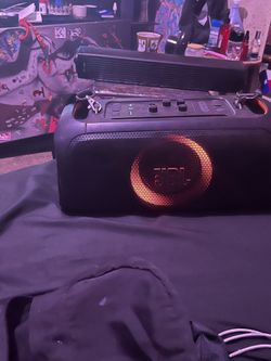JBL PartyBox On-The-Go