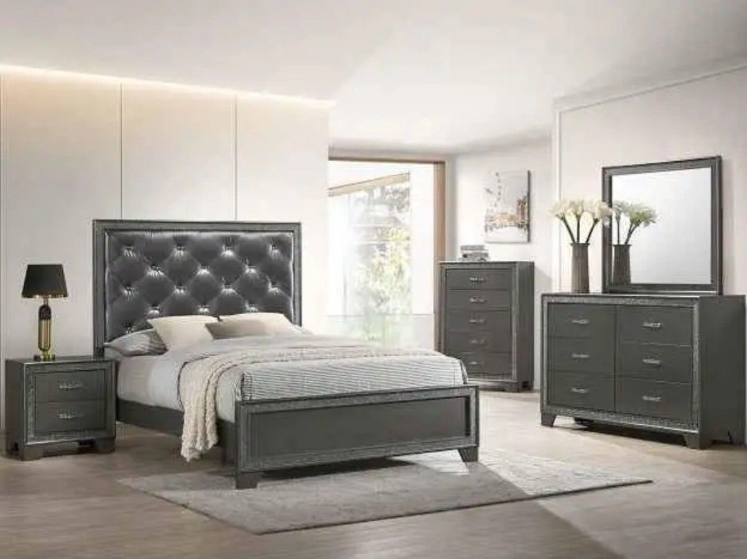 Brand New! 7pc Queen/king Bedroom Set/ Take It home with Only$39down/ Hablamos Español Y Ofrecemos Financiamiento 🙋🏻♂️