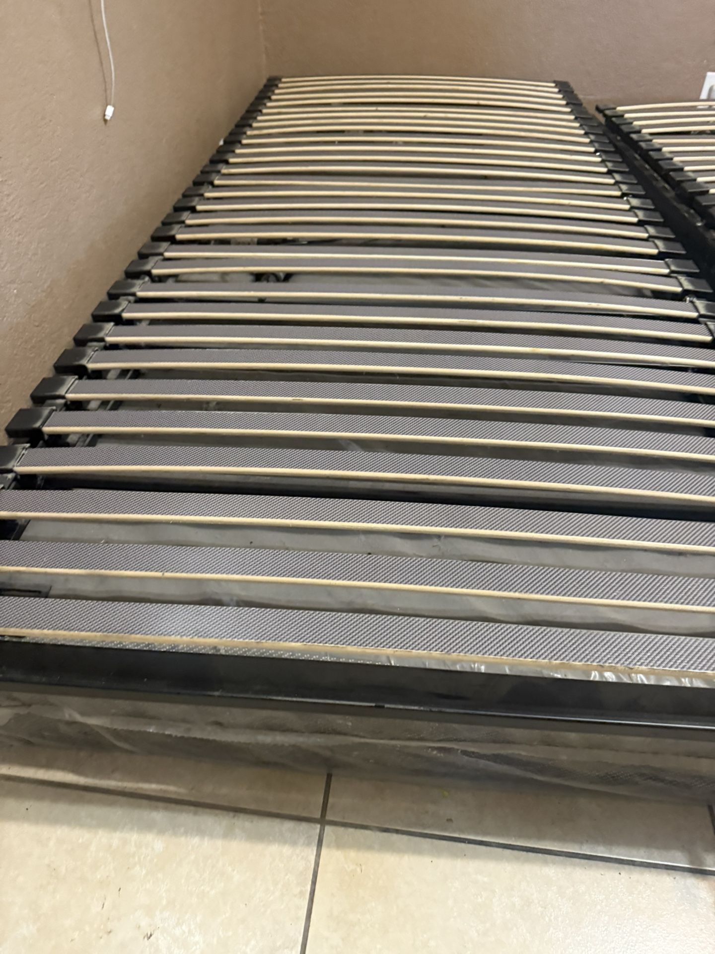 Adjustable Bed Frames W/ Remote