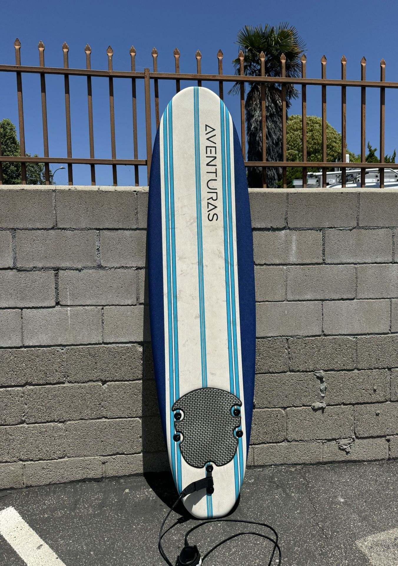 7 Foot Aventuras Wavestorm Surfboard