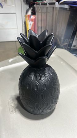Black pineapple!!