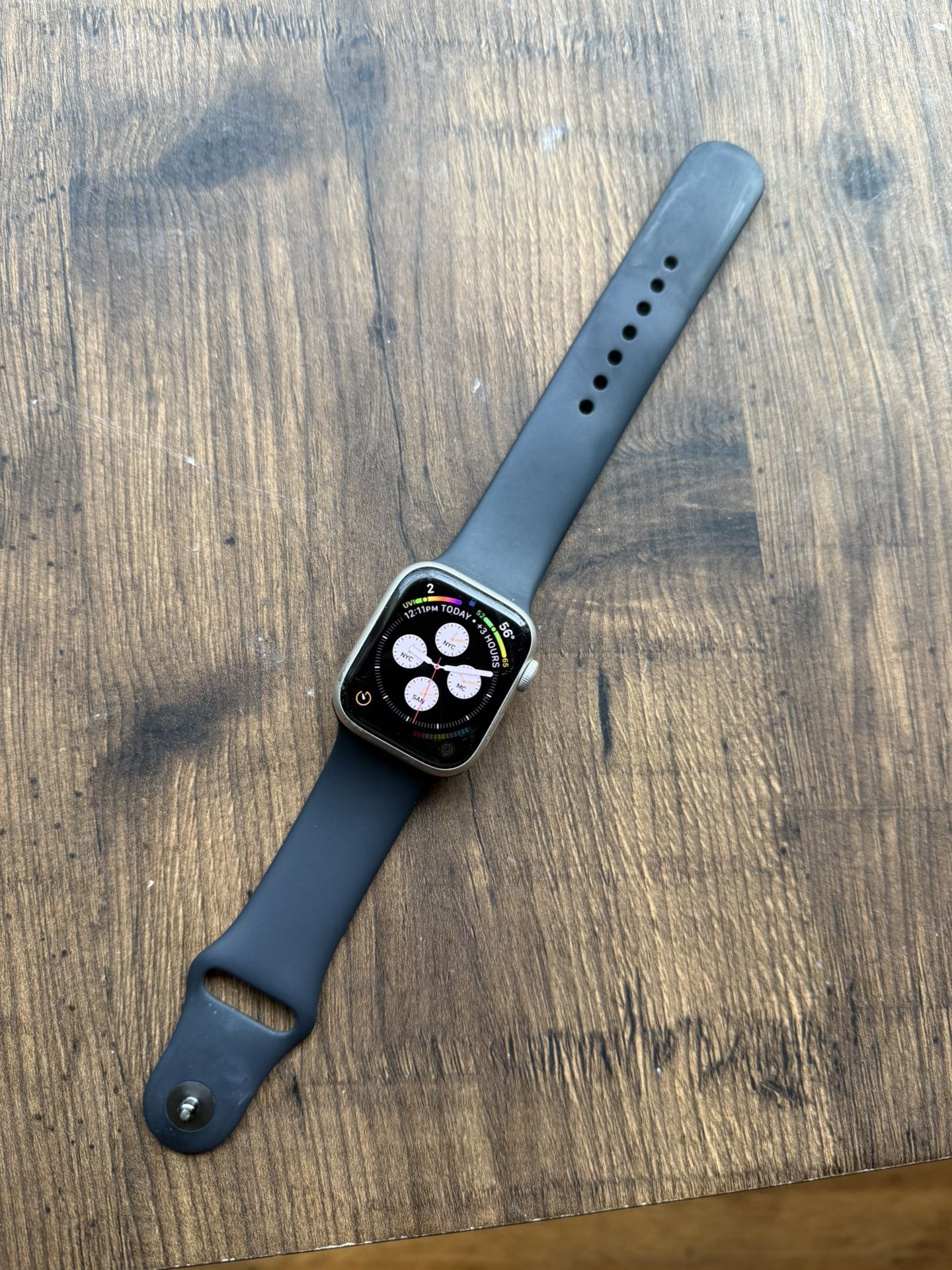 Apple Watch Series 7 45mm GPS - Excellent Condition - $195