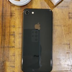 IPhone 8 Unlocked 64gb 