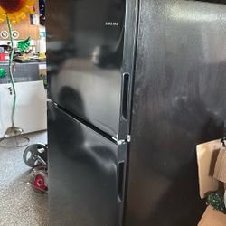 Amana Refrigerator