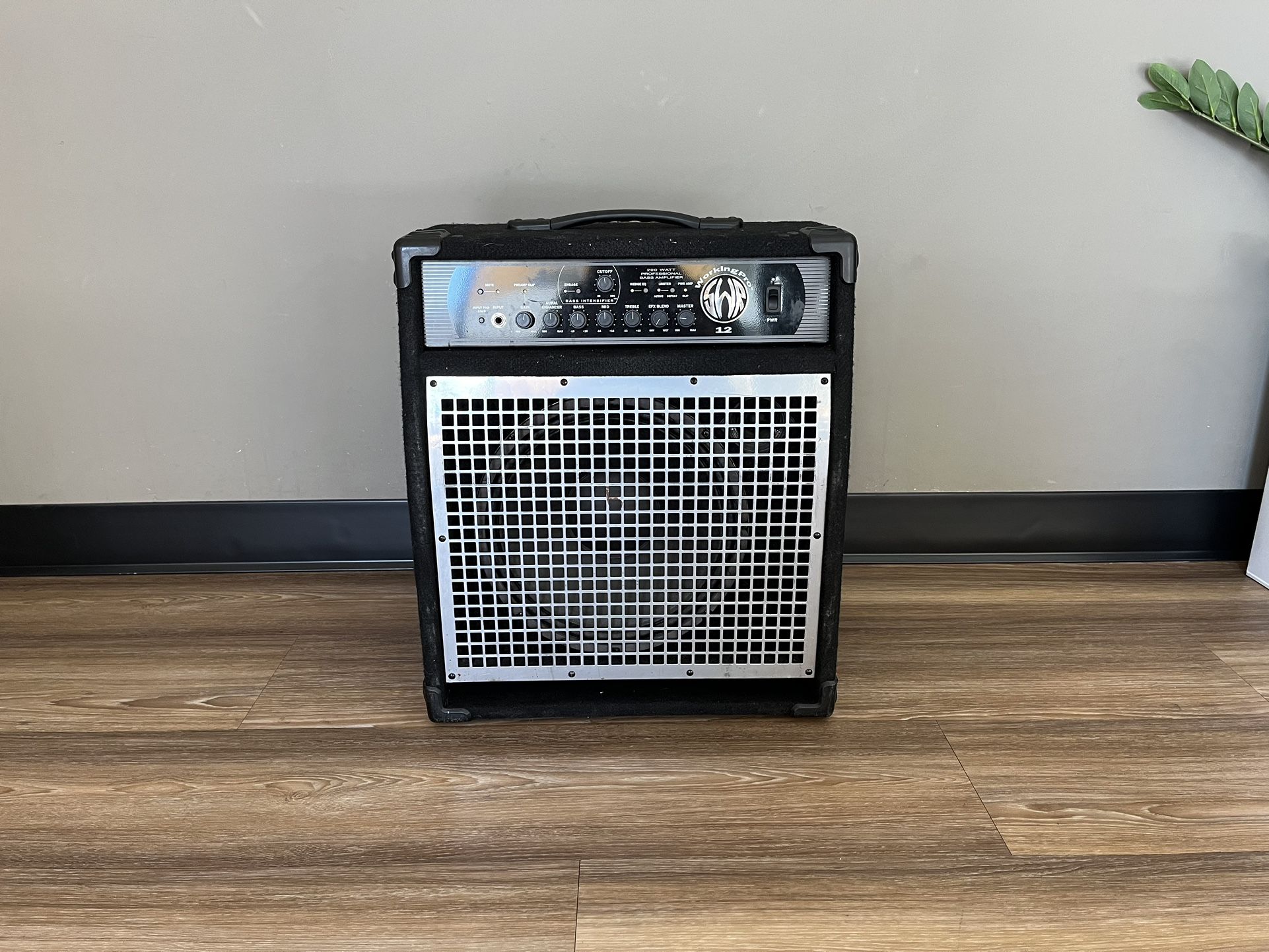 SWR WorkingPro 12 200W Bass Combo Amp for Sale in Scottsdale, AZ
