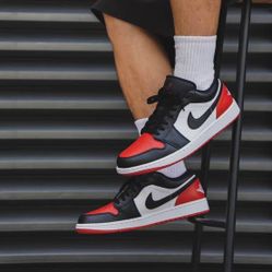 Nike Air Jordan 1 Low (GS) Shoes White Black Varsity Red 553560-161 SZ 6.5  No boxes Like new