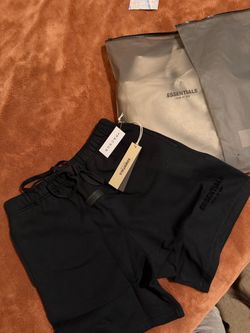 Black Essen shorts