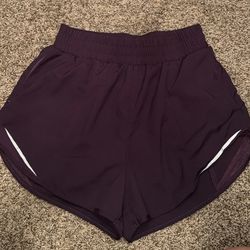 💥LIKE NEW💥 Women’s workout shorts
