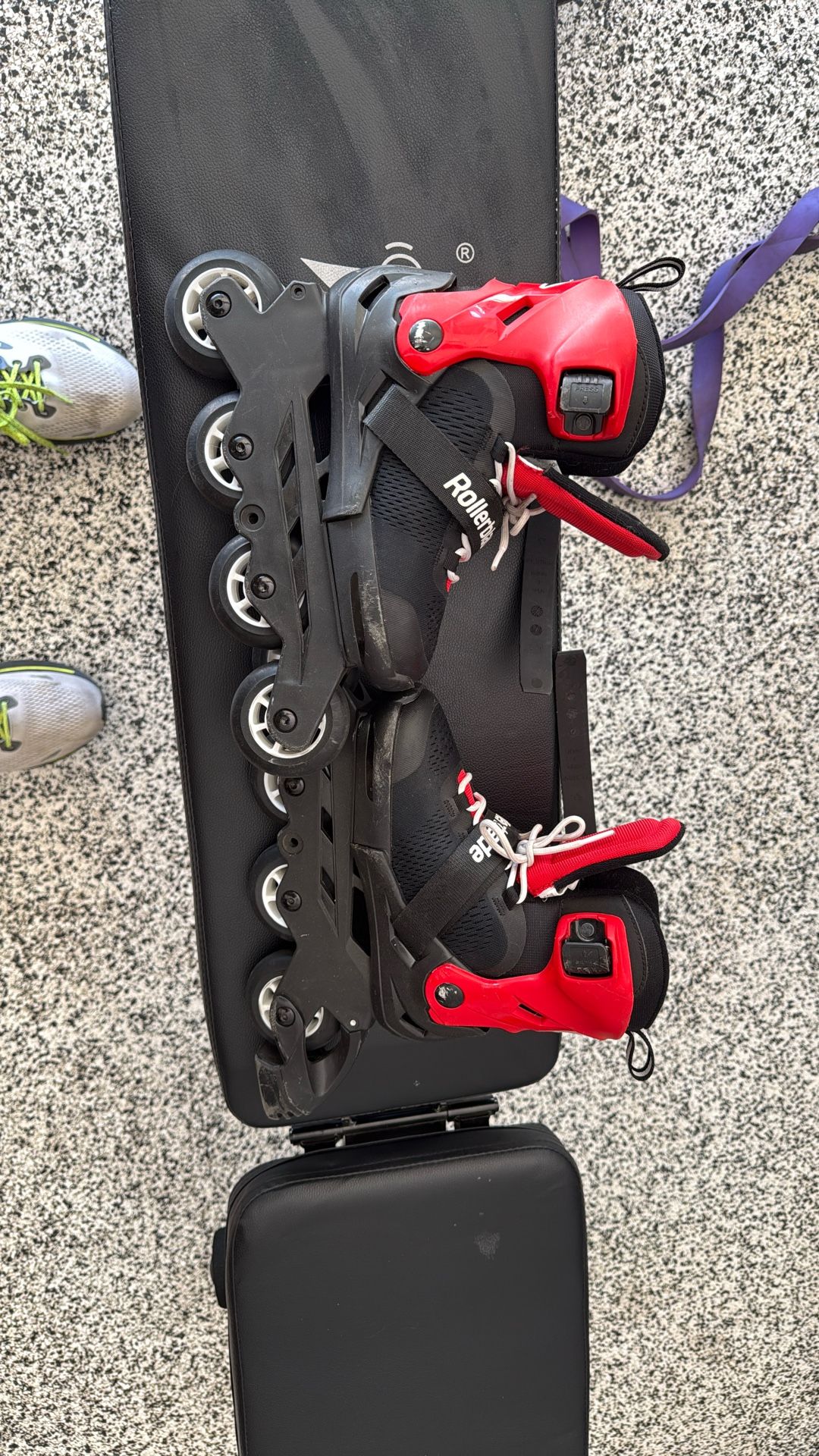 Roller Blades Adjustable Size!