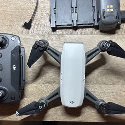 DJI Spark Drone – Fly More Combo – Great Condition – 2 Batteries + Controller