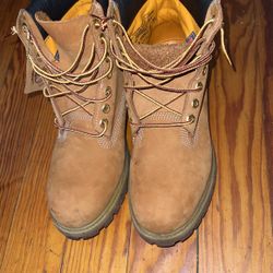 Timberland boots size 8.5